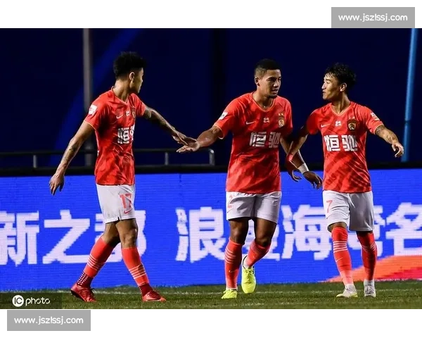 恒大对阵香港东方精彩集锦攻防转换火花四溅全场回顾关键进球与高光时刻 恒大对阵香港东方精彩集锦攻防转换火花四溅全场回顾关键进球与高光时刻